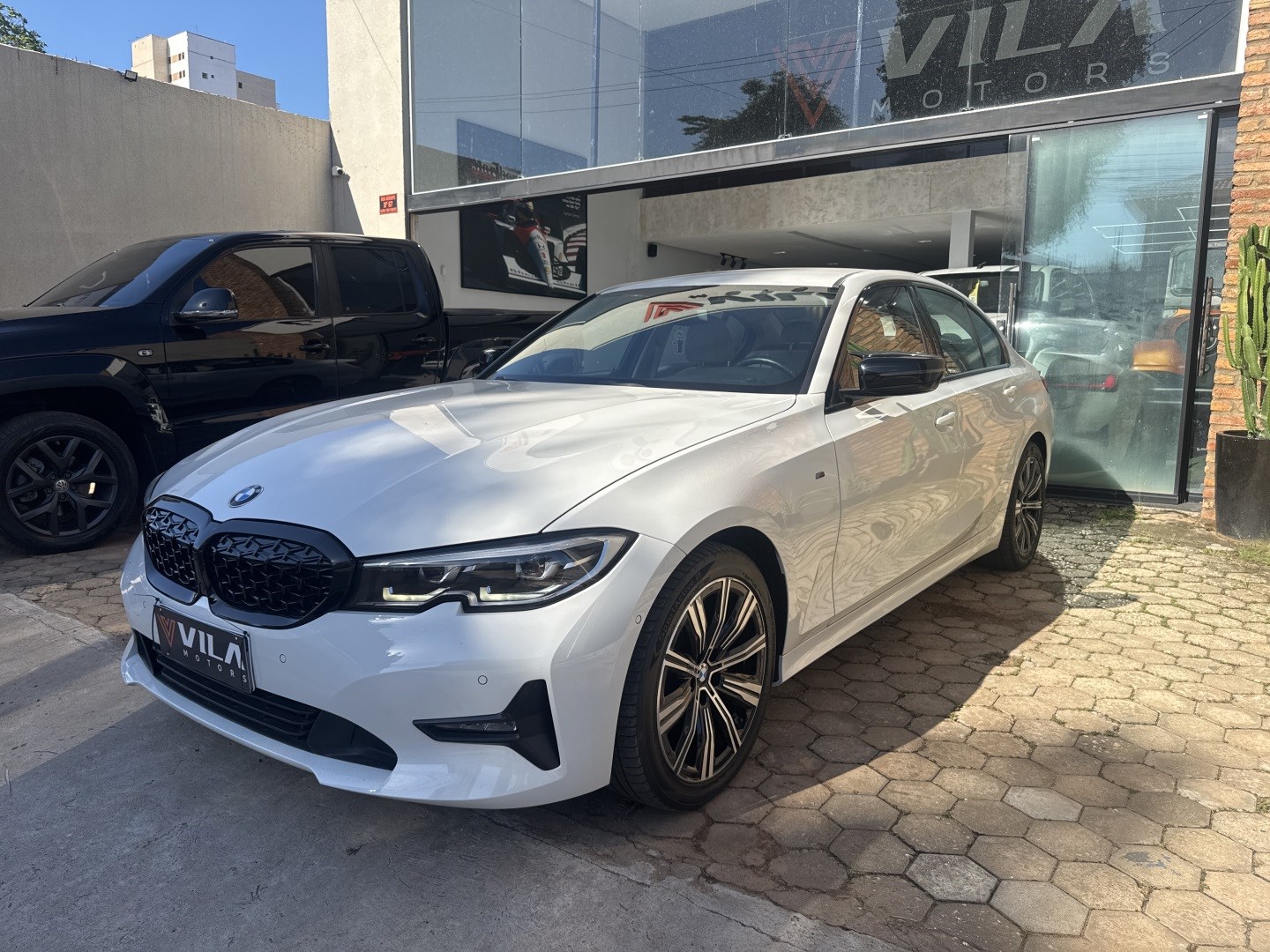BMW 320i