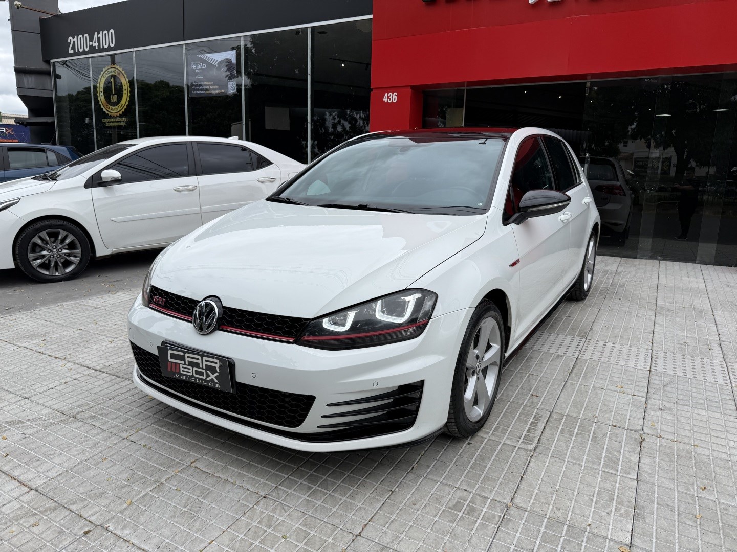 VOLKSWAGEN GOLF