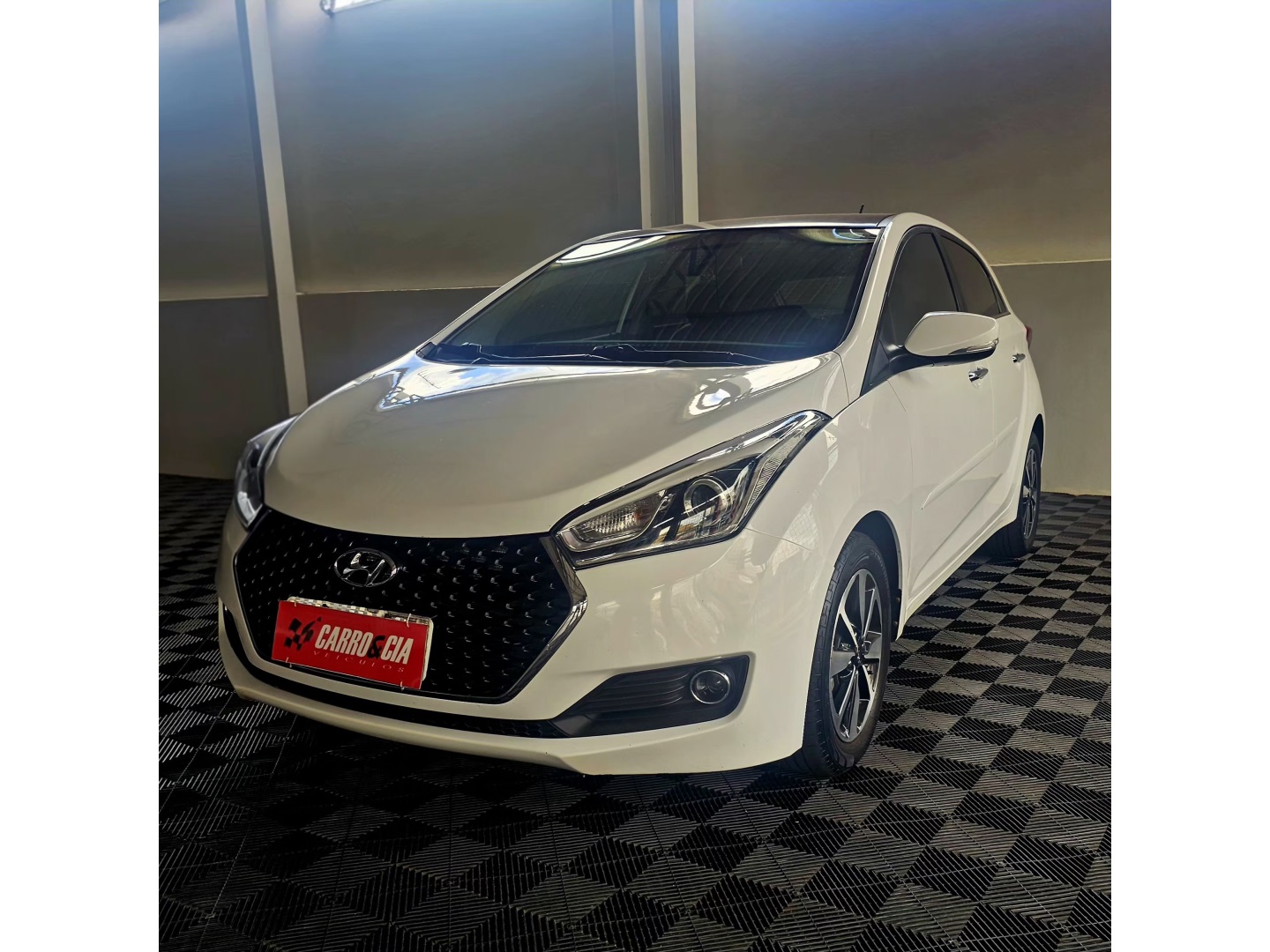 HYUNDAI HB20