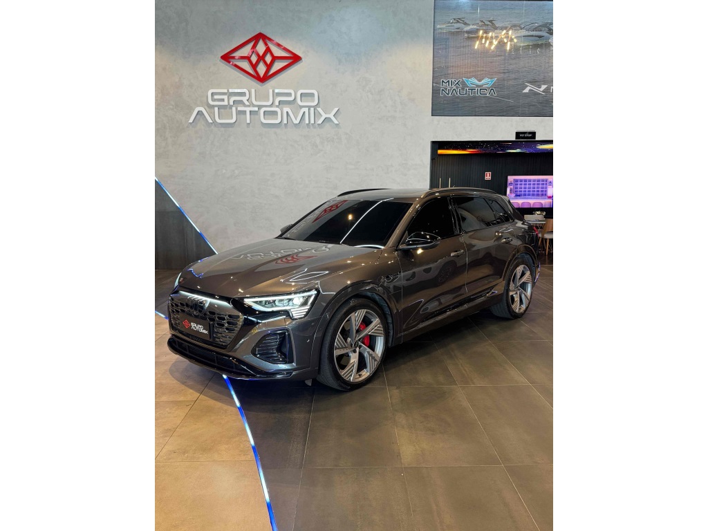 AUDI Q8 E-TRON 55 ELÉTRICO SPORTBACK PERFORMANCE BLACK QUATTRO