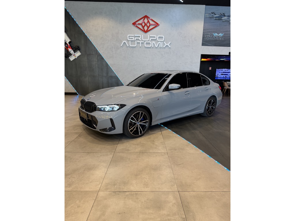 BMW 330e 2.0 16V TURBO HÍBRIDO M SPORT AUTOMÁTICO