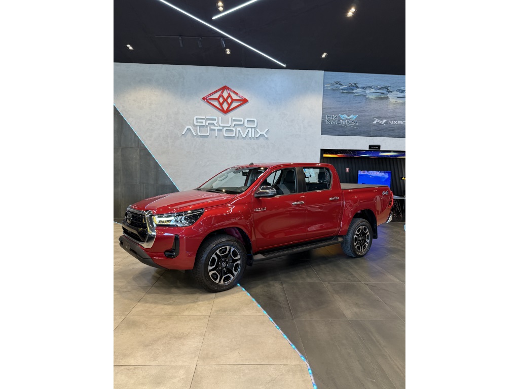 TOYOTA HILUX 2.8 D-4D TURBO DIESEL CD SRX 4X4 AUTOMÁTICO