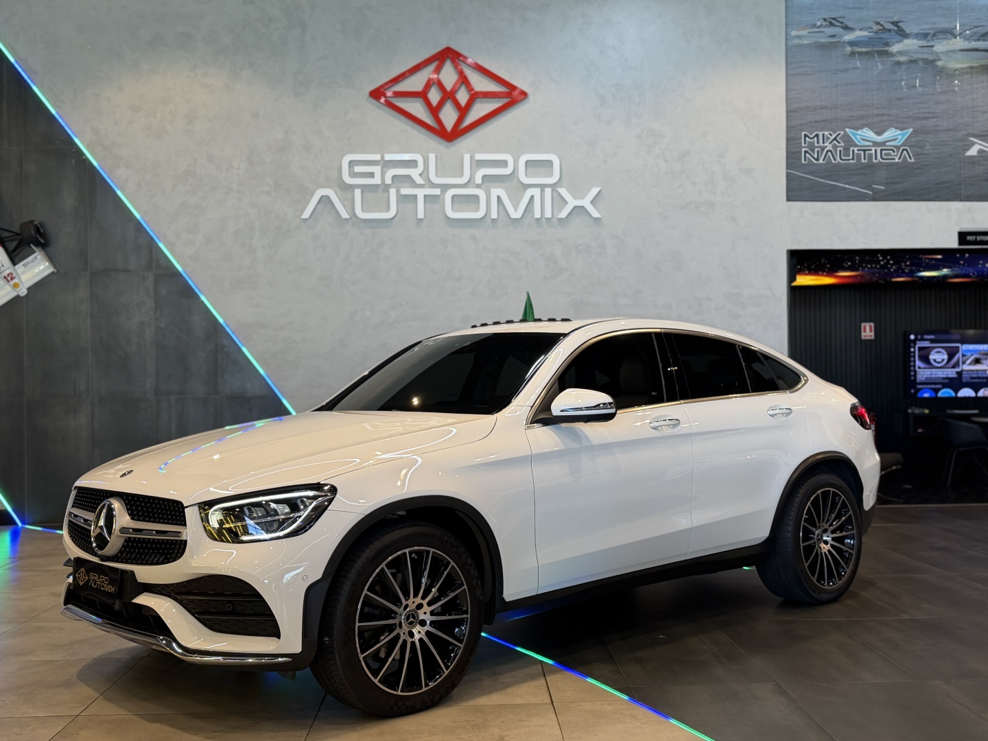 MERCEDES-BENZ GLC 300 2.0 CGI GASOLINA COUPÉ 4MATIC 9G-TRONIC