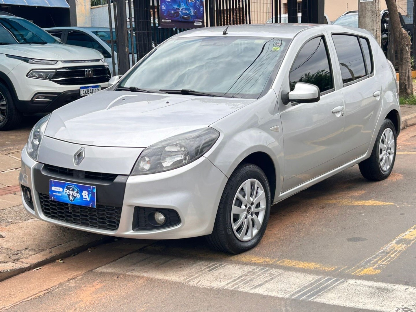 RENAULT SANDERO 1.0 AUTHENTIQUE 16V FLEX 4P MANUAL