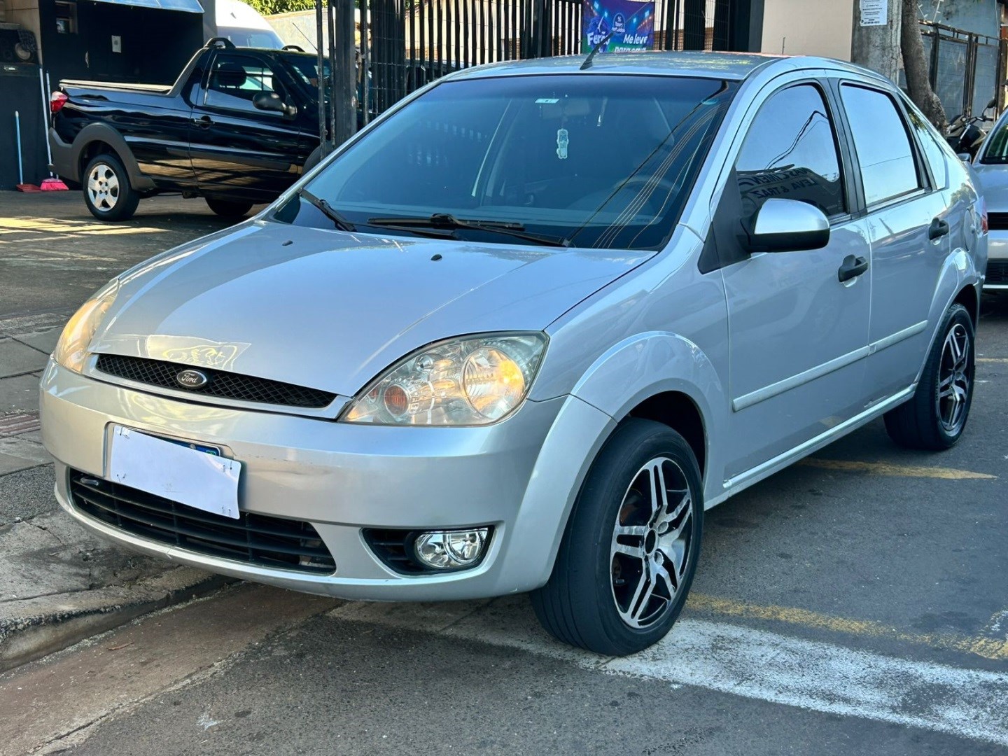 FORD FIESTA 1.6 MPI SEDAN 8V FLEX 4P MANUAL