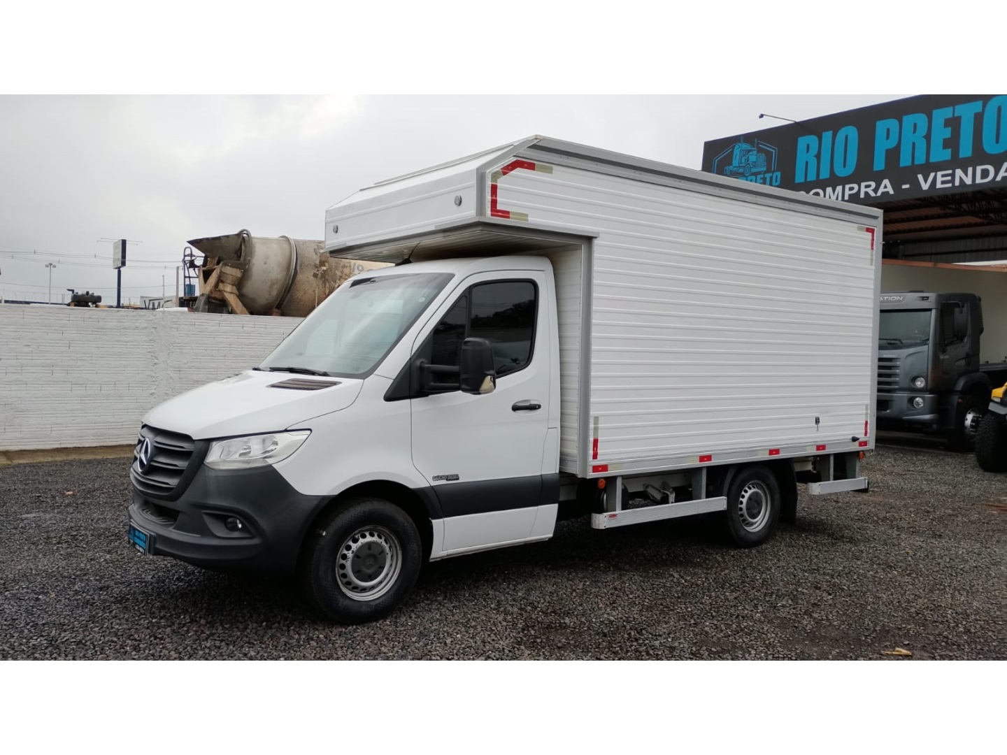 MERCEDES-BENZ SPRINTER 2.2 CDI DIESEL CHASSIS 416 LONGO MANUAL