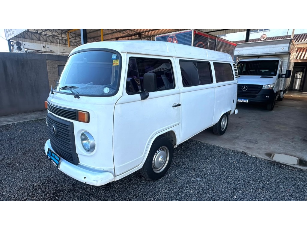 VOLKSWAGEN KOMBI 1.4 MI FURGÃO 8V FLEX 3P MANUAL