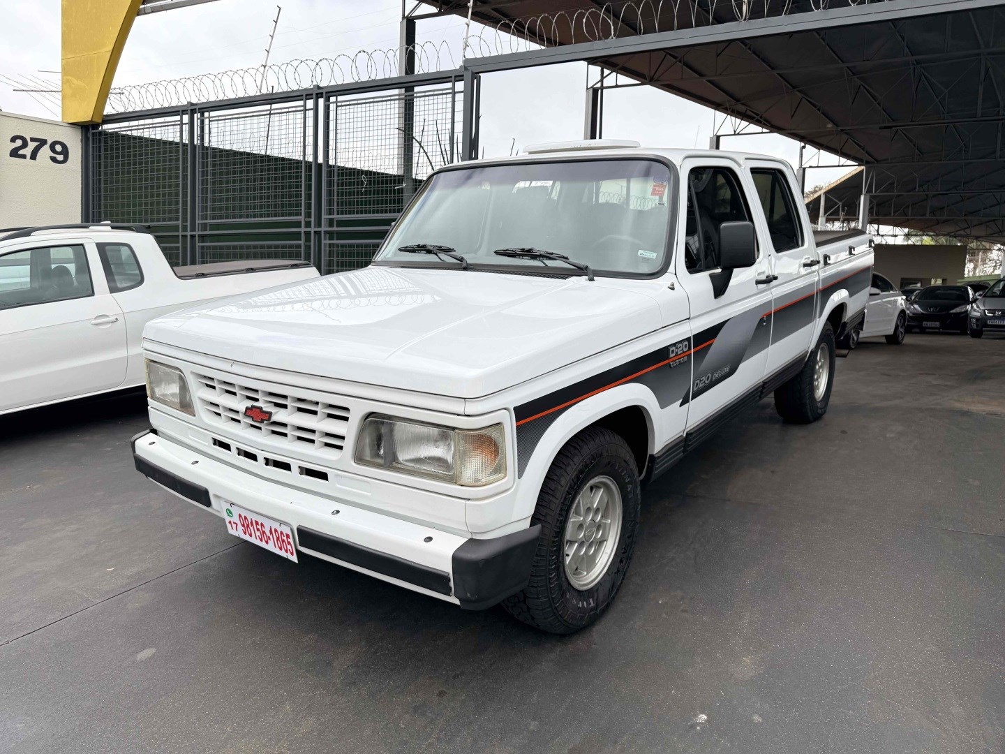 CHEVROLET D20