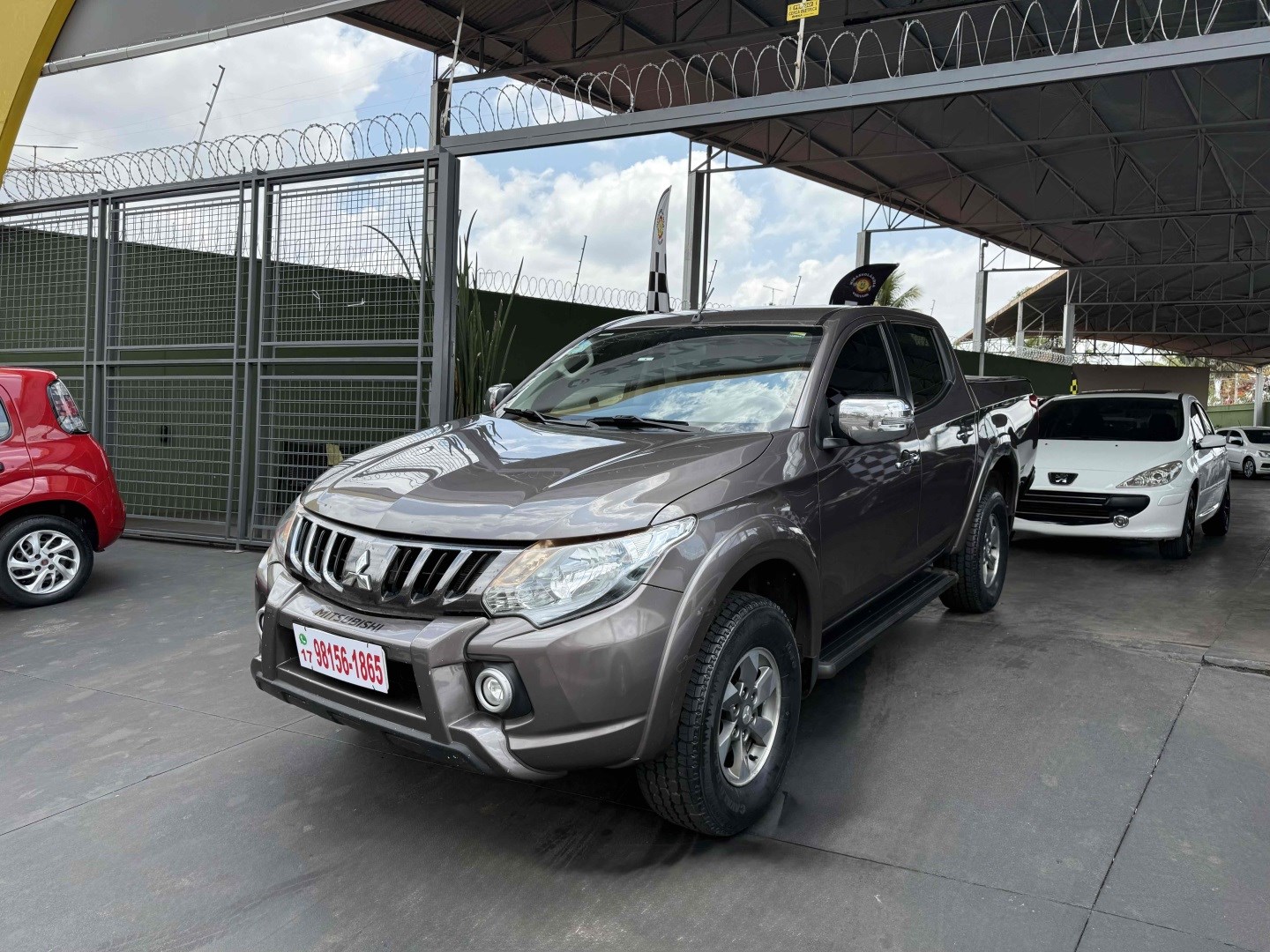 MITSUBISHI L200 TRITON 2.4 16V TURBO DIESEL SPORT HPE CD 4P 4X4 AUTOMÁTICO