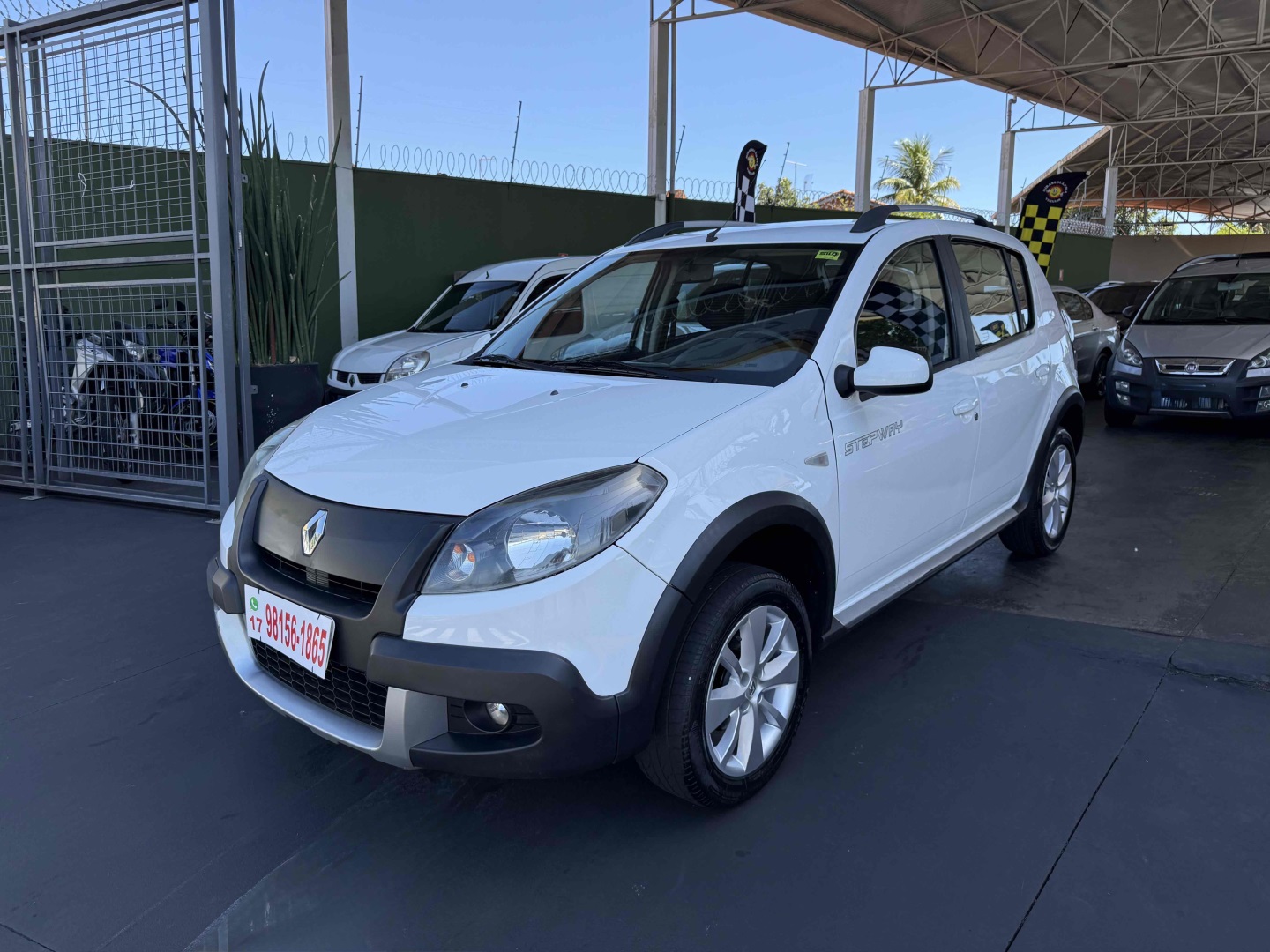 RENAULT SANDERO 1.6 STEPWAY 8V FLEX 4P MANUAL
