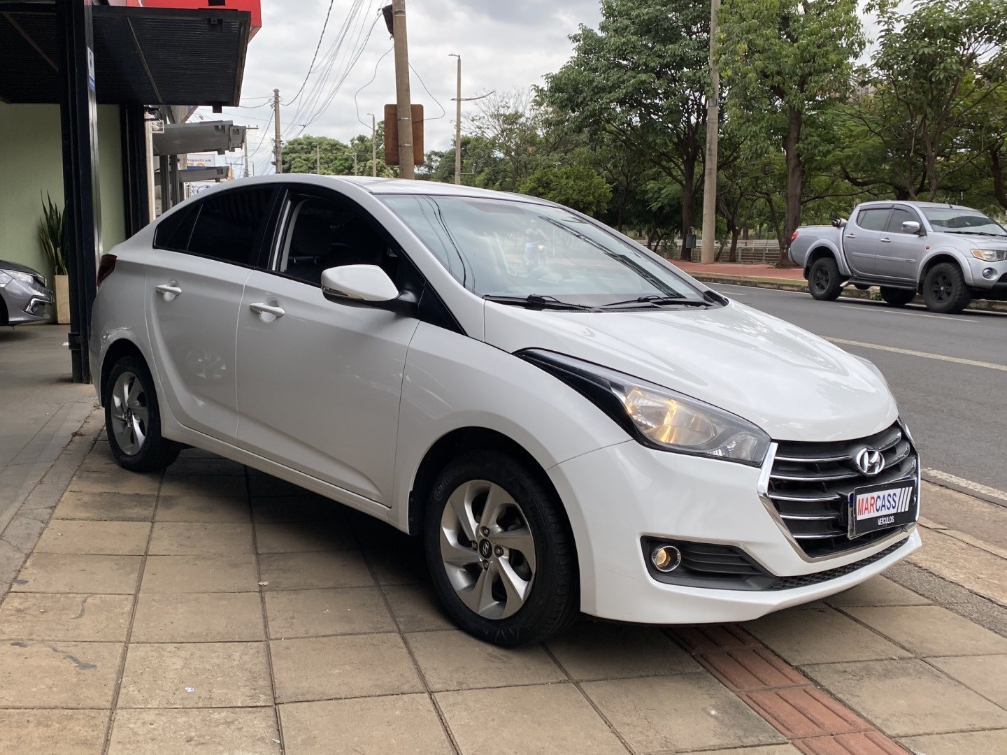 HYUNDAI HB20S