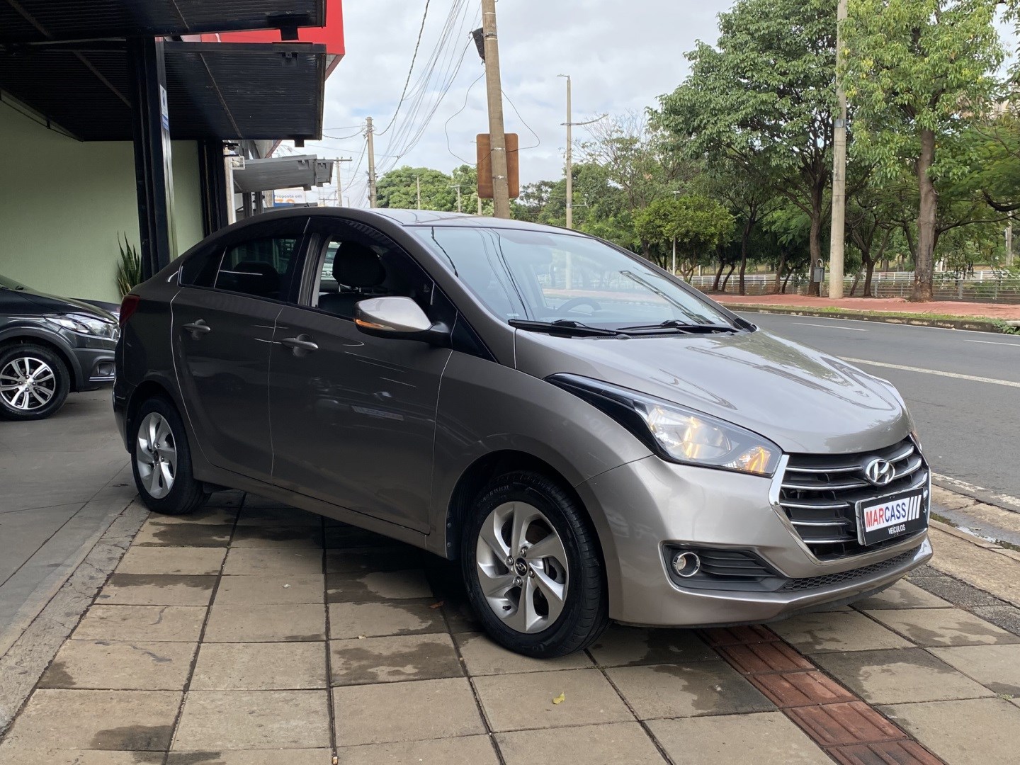 HYUNDAI HB20S