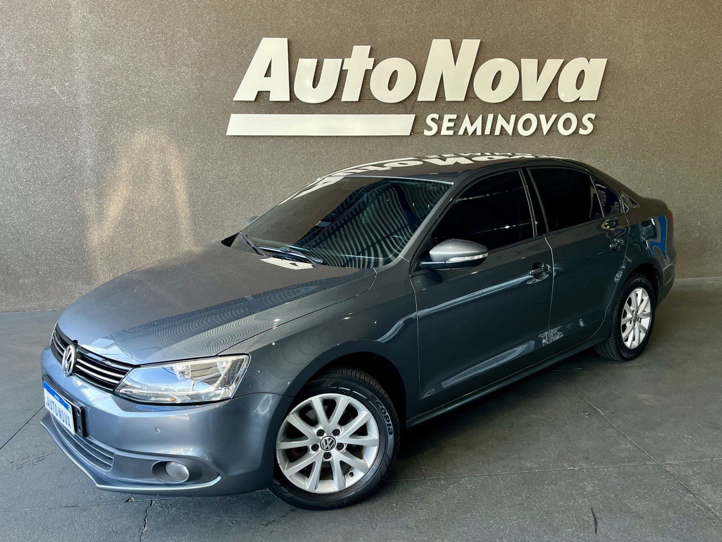 VOLKSWAGEN JETTA 2.0 COMFORTLINE 120CV FLEX 4P TIPTRONIC