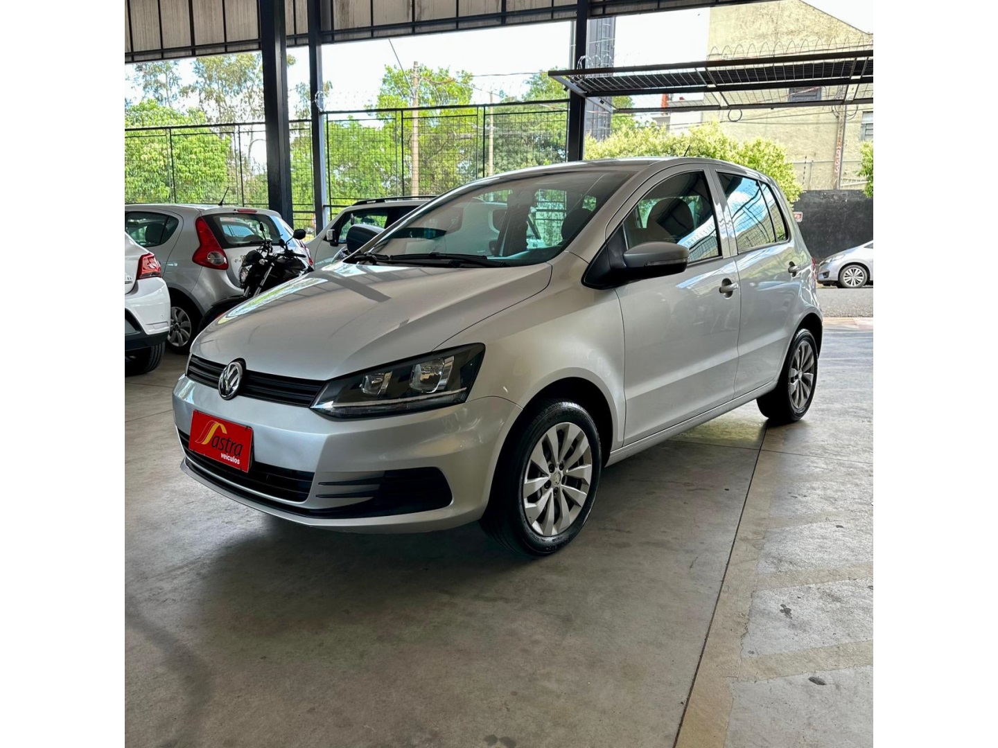 VOLKSWAGEN FOX 1.0 MI TRENDLINE 8V FLEX 4P MANUAL