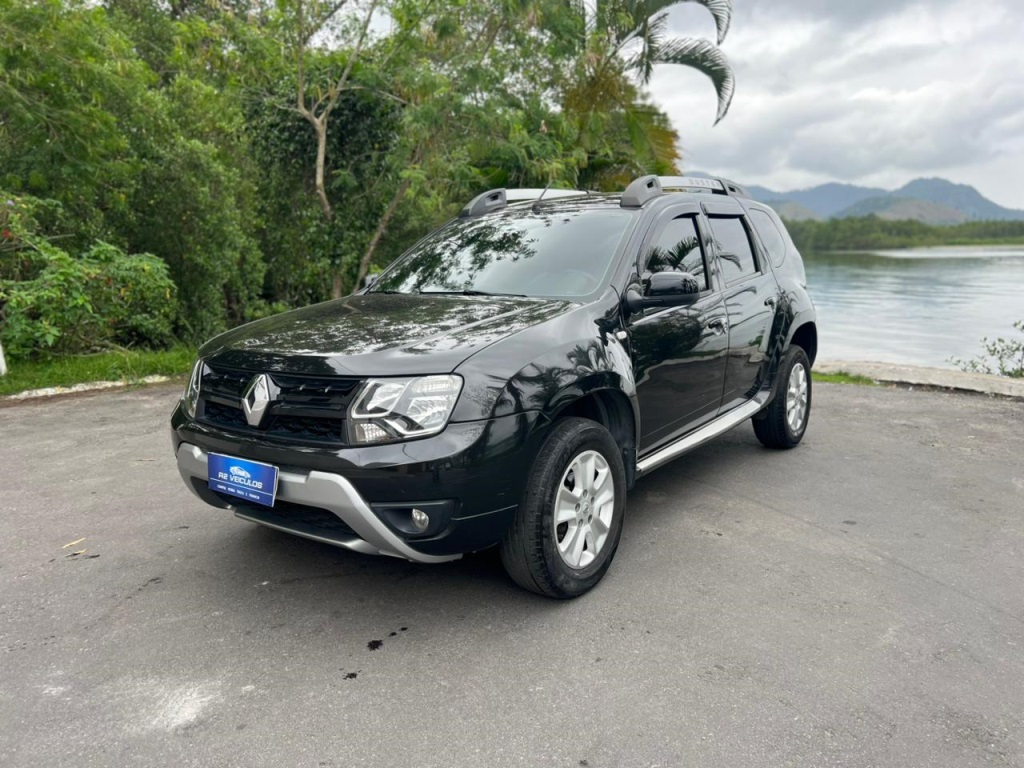 RENAULT DUSTER