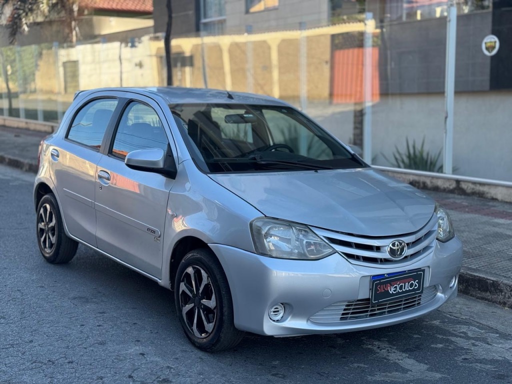 TOYOTA ETIOS