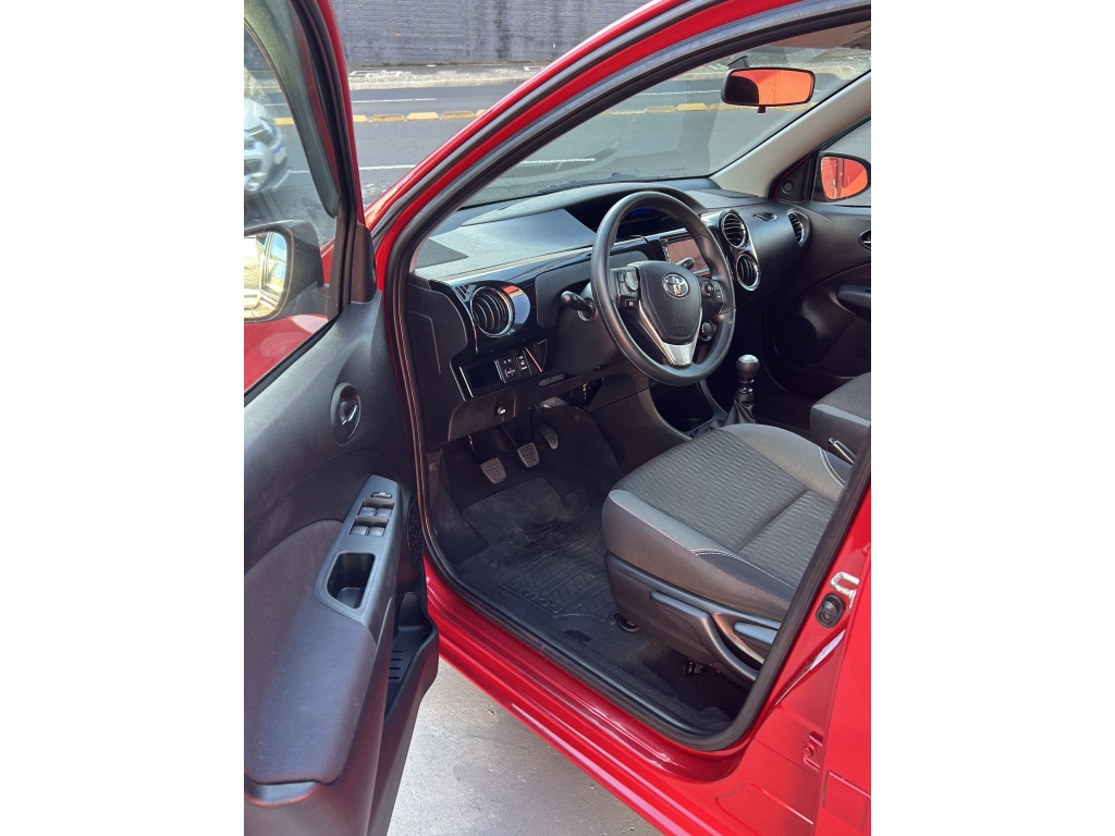 Toyota Etios 1.5 Xs 16V Flex 4P Manual - foto 8