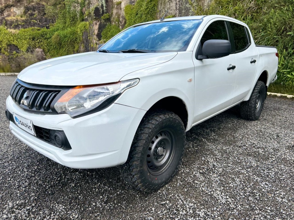 MITSUBISHI L200 TRITON