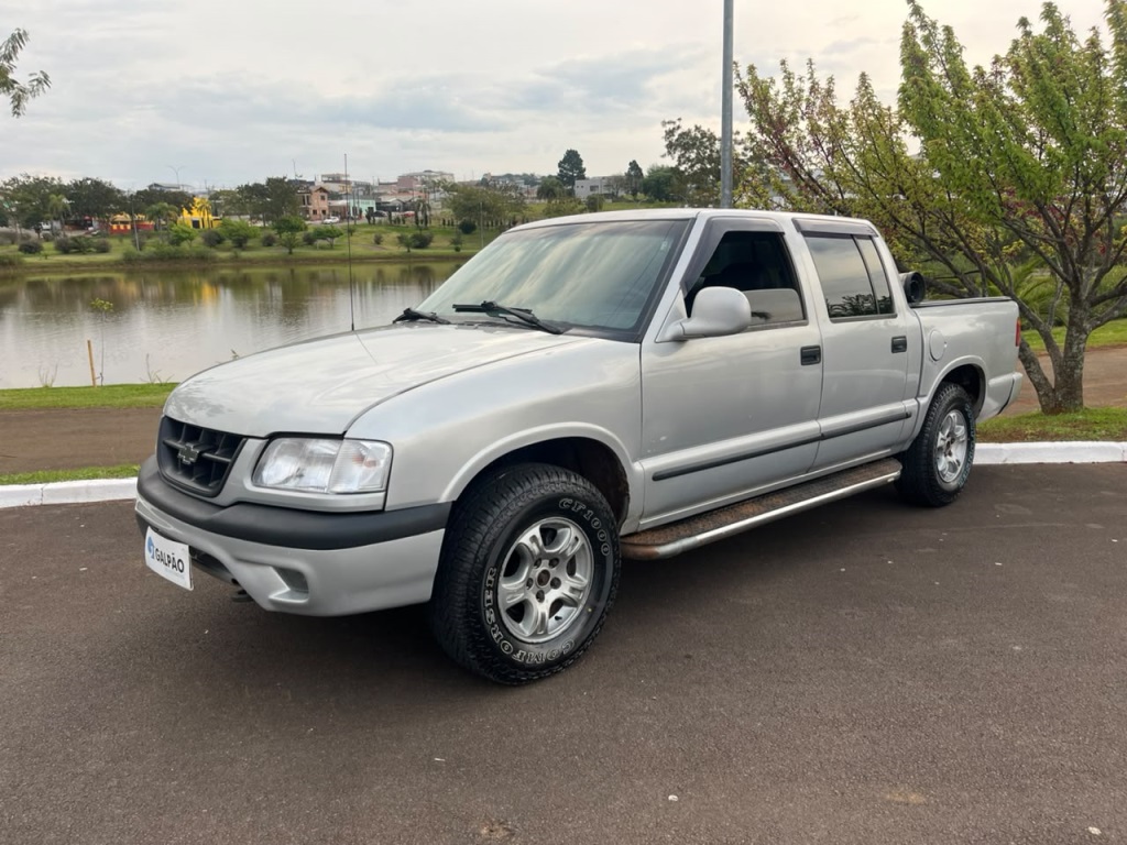 CHEVROLET S10