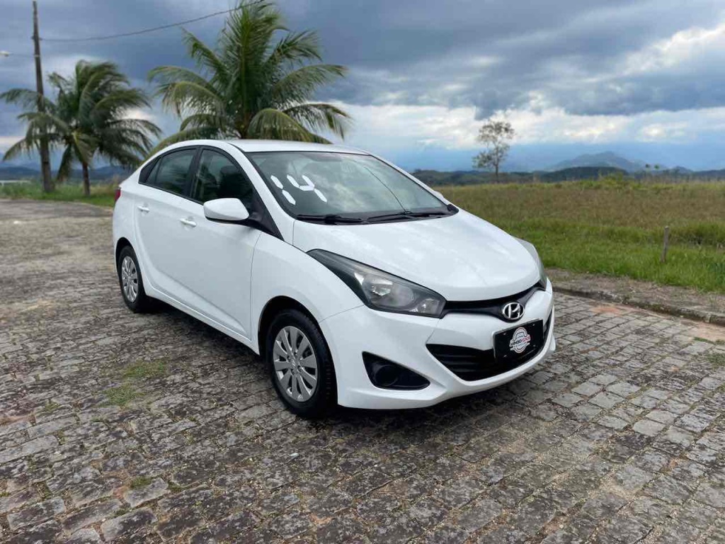 HYUNDAI HB20