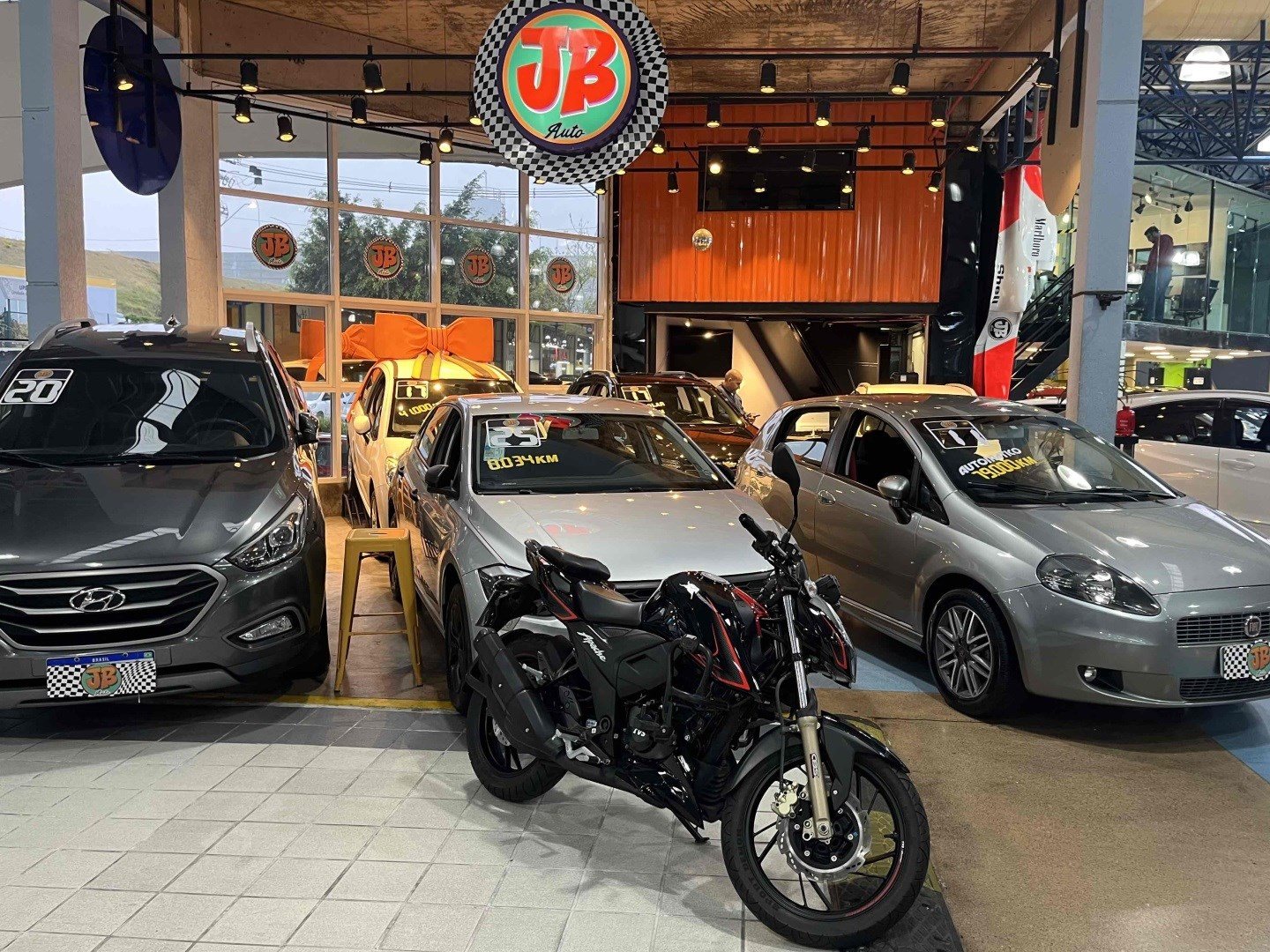 DAFRA APACHE RTR 200
