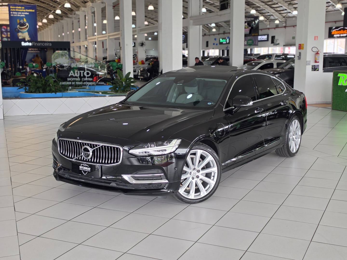 VOLVO S90