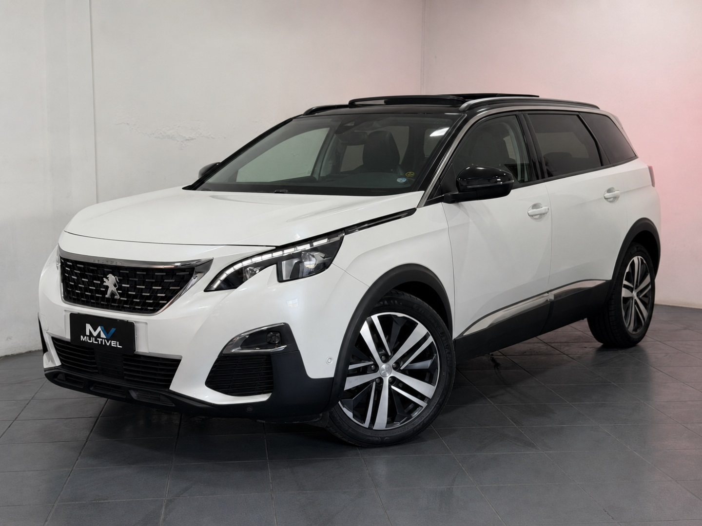 PEUGEOT 5008