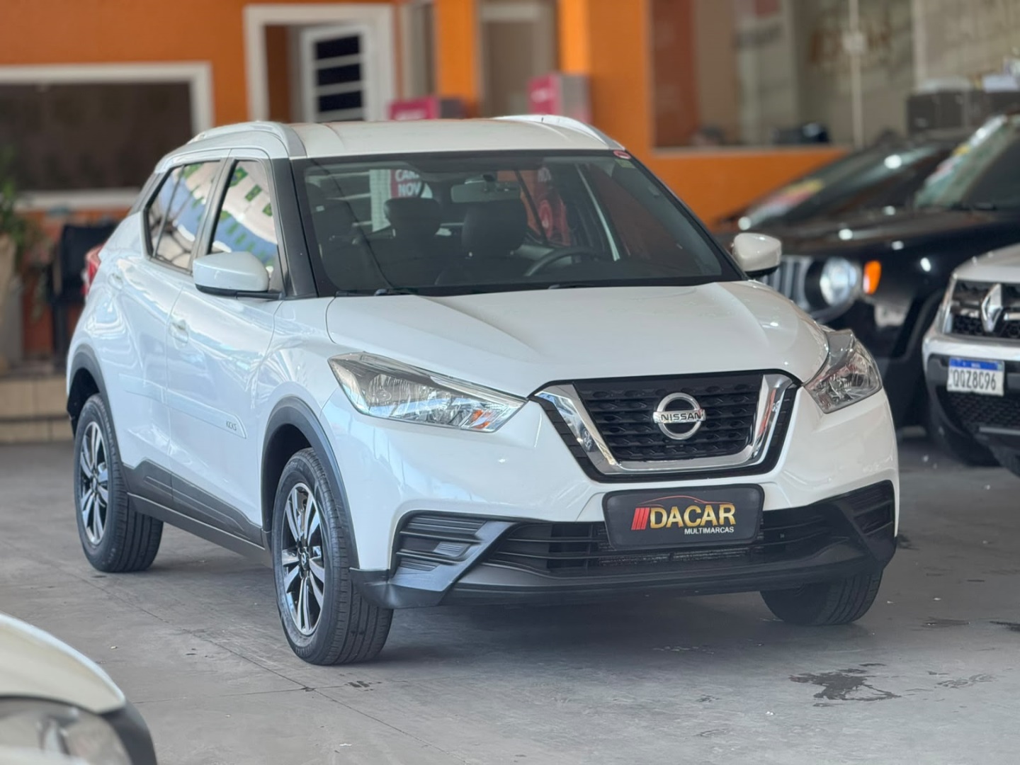 NISSAN KICKS