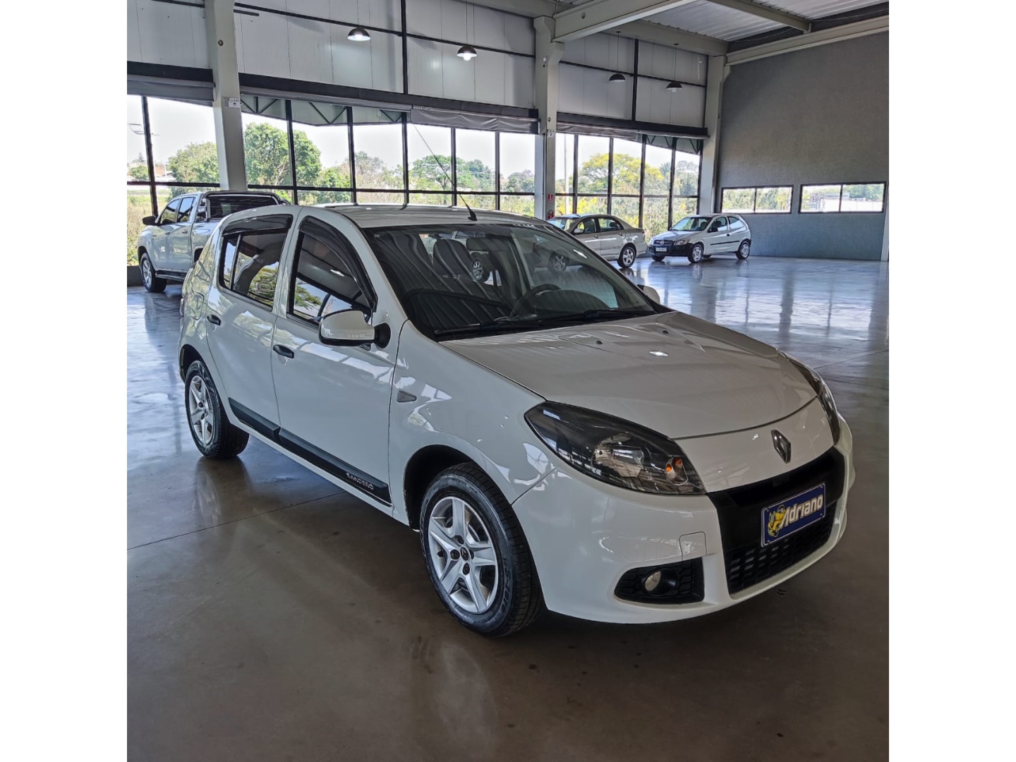RENAULT SANDERO