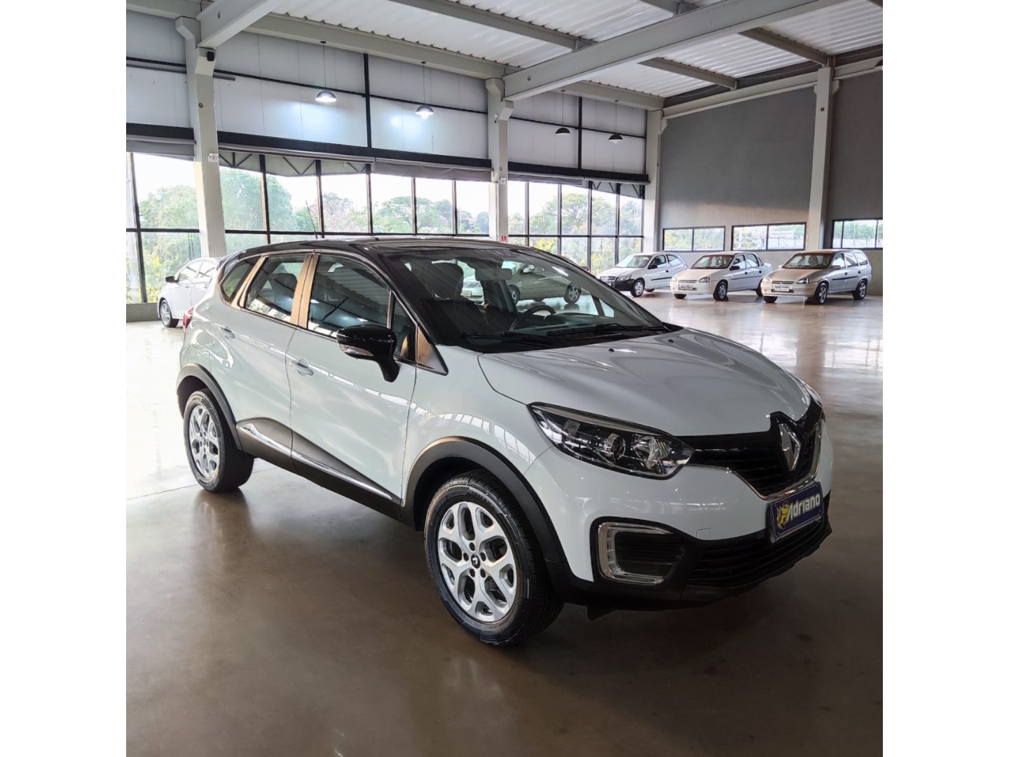 RENAULT CAPTUR 1.6 16V SCE FLEX LIFE X-TRONIC