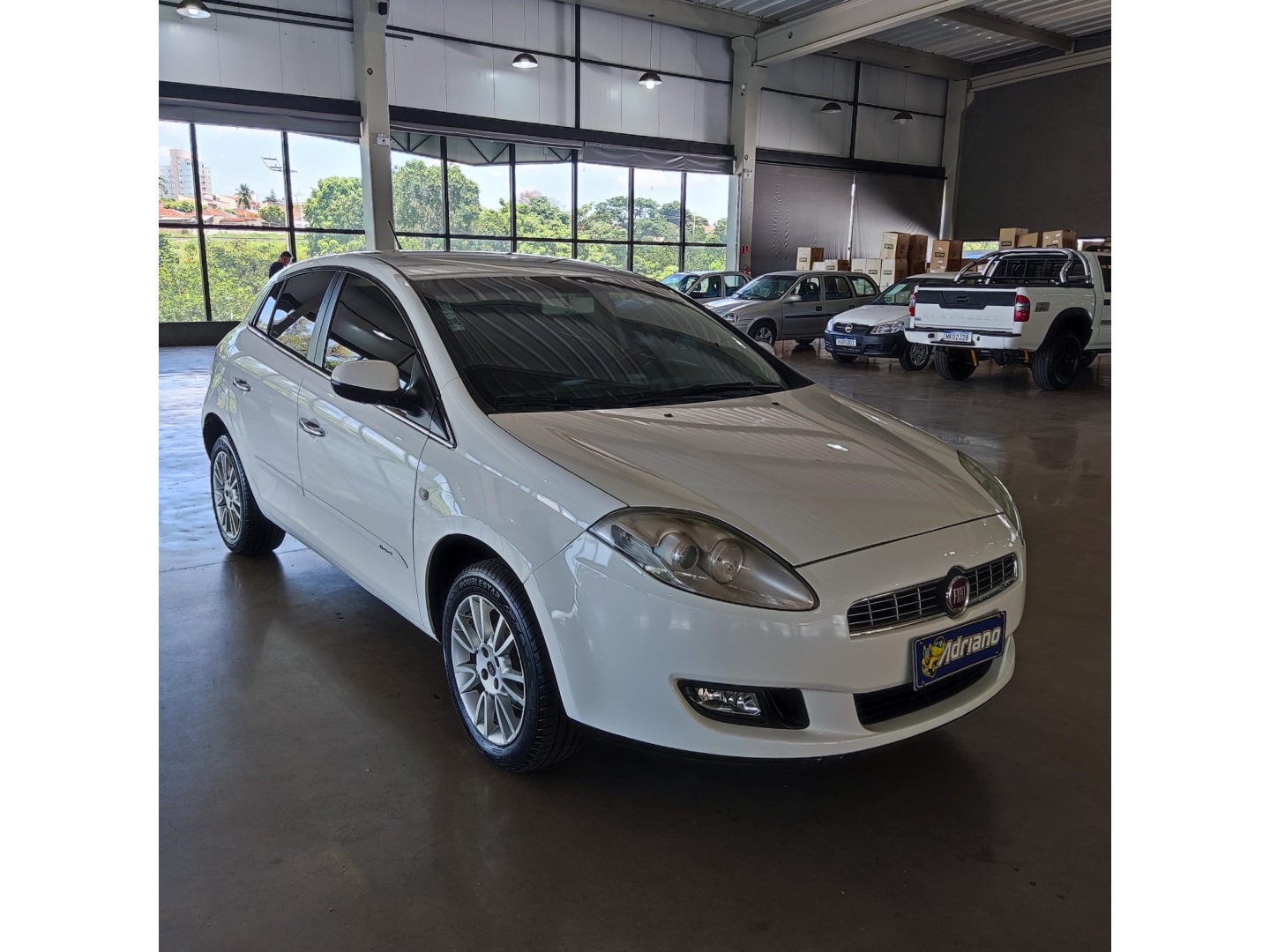 FIAT BRAVO 1.8 ESSENCE 16V FLEX 4P MANUAL