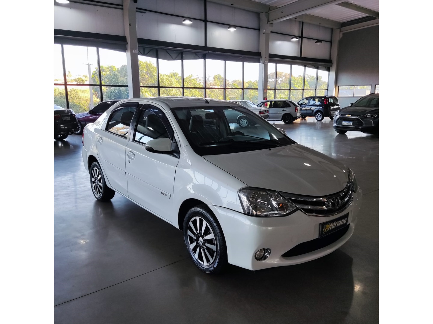TOYOTA ETIOS 1.5 PLATINUM SEDAN 16V FLEX 4P MANUAL