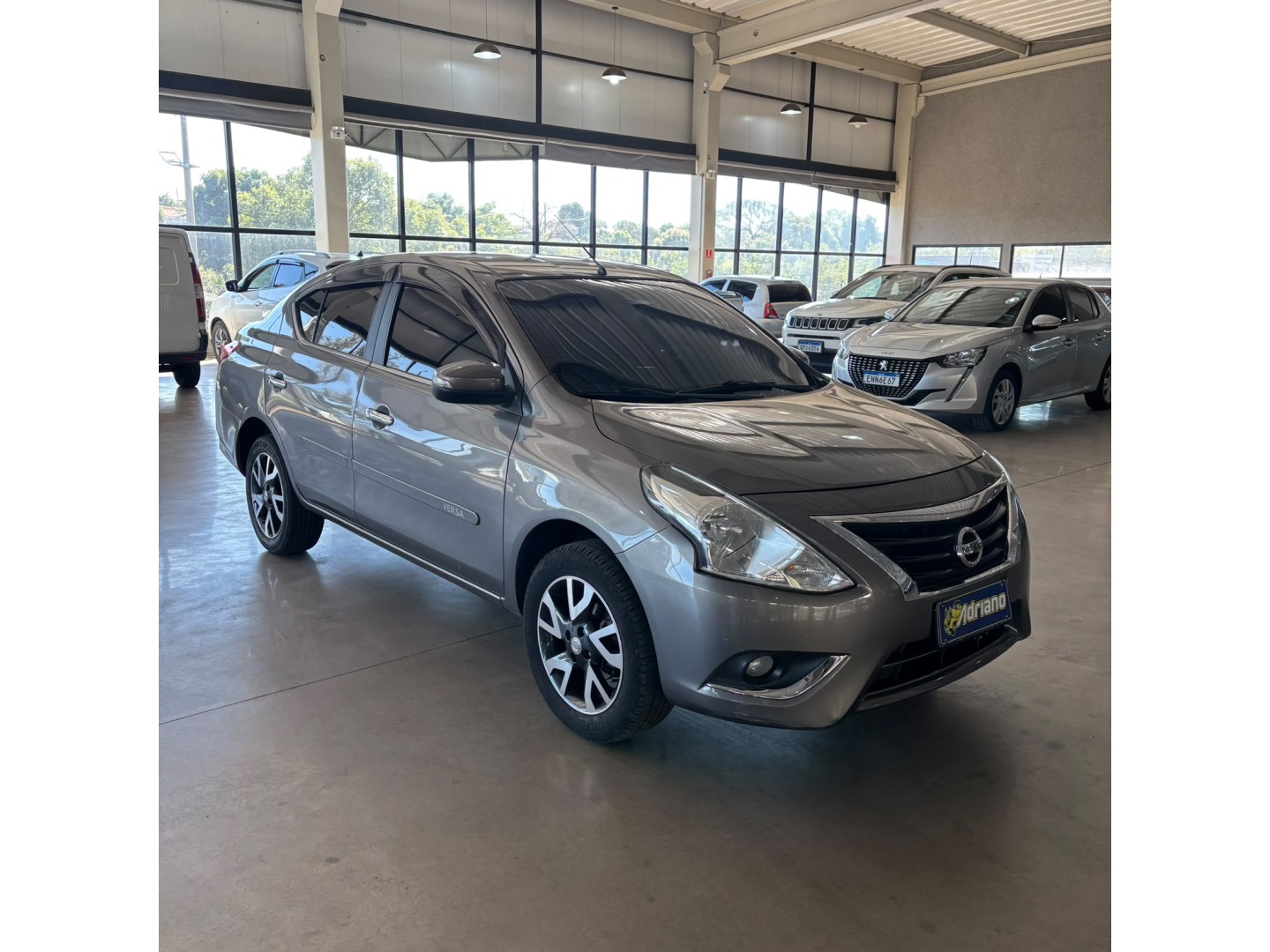 NISSAN VERSA