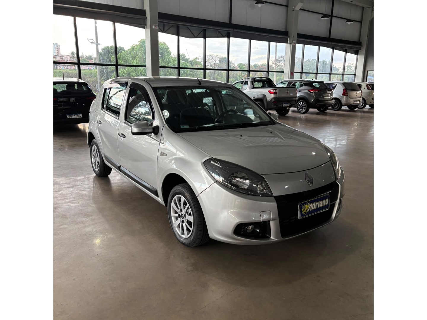 RENAULT SANDERO