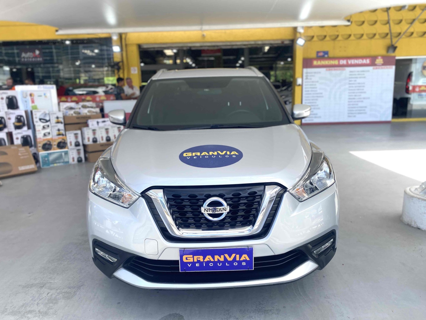 NISSAN KICKS