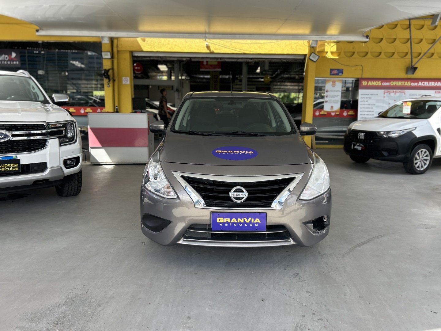 NISSAN VERSA