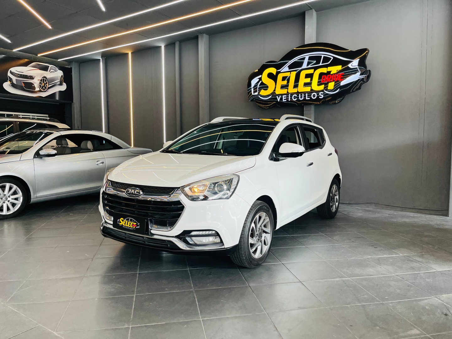 JAC T40