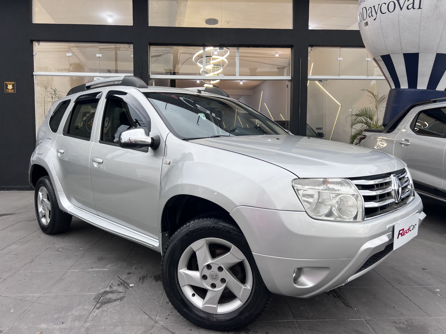 RENAULT DUSTER
