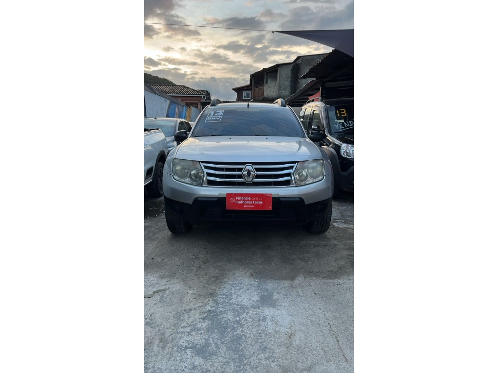 RENAULT DUSTER
