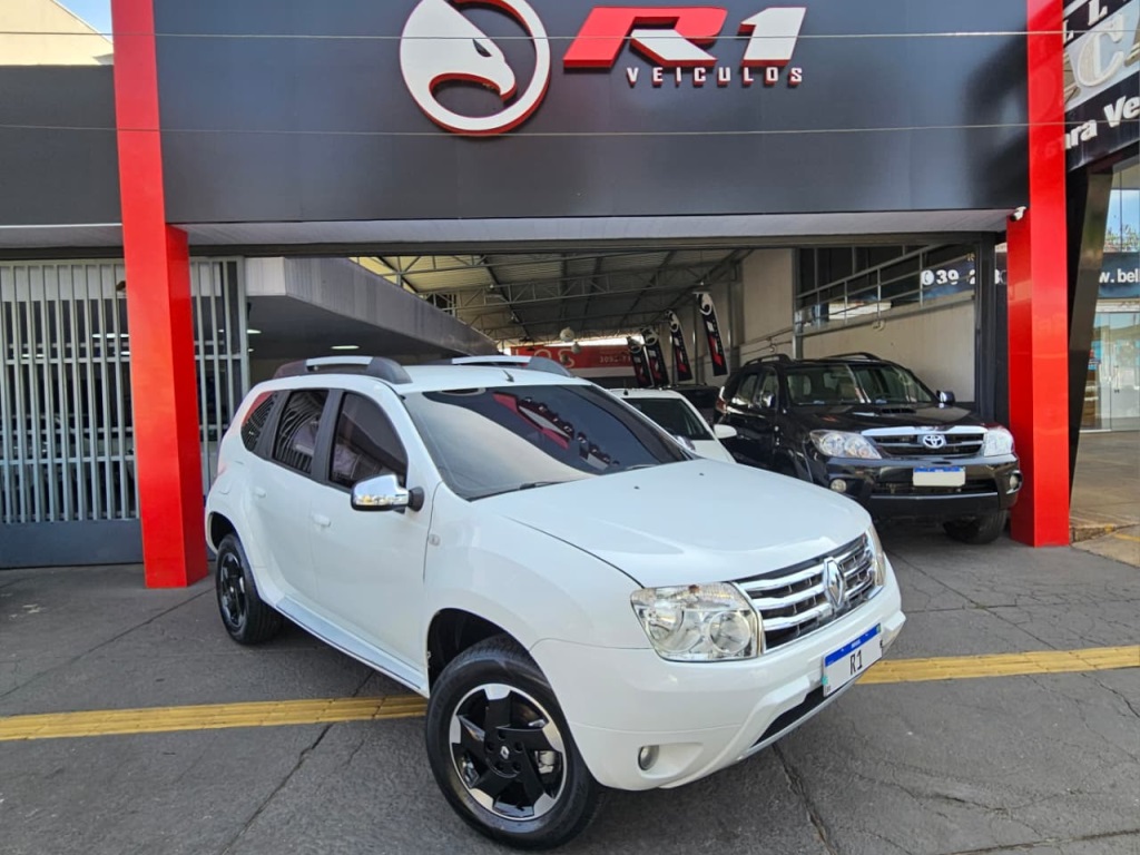 RENAULT DUSTER