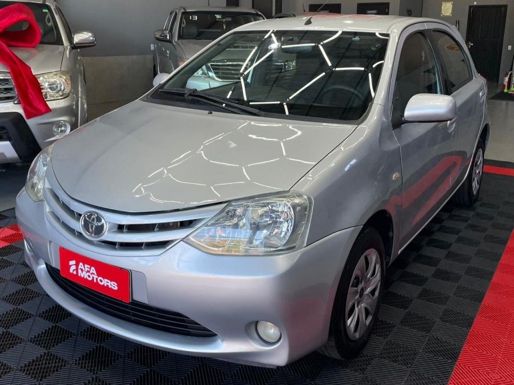 TOYOTA ETIOS