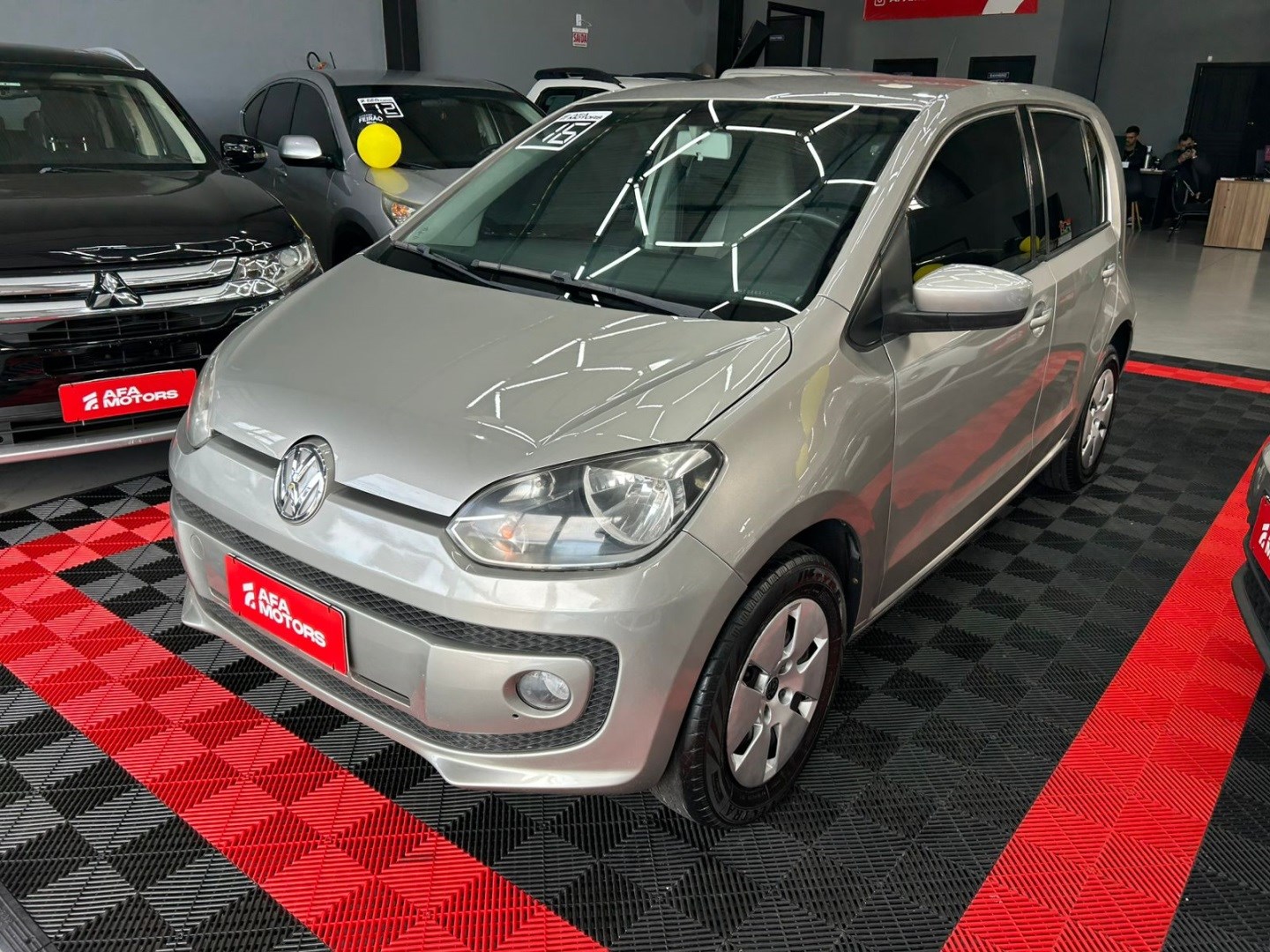 VOLKSWAGEN UP