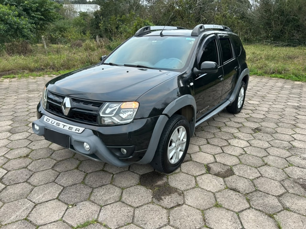 RENAULT DUSTER