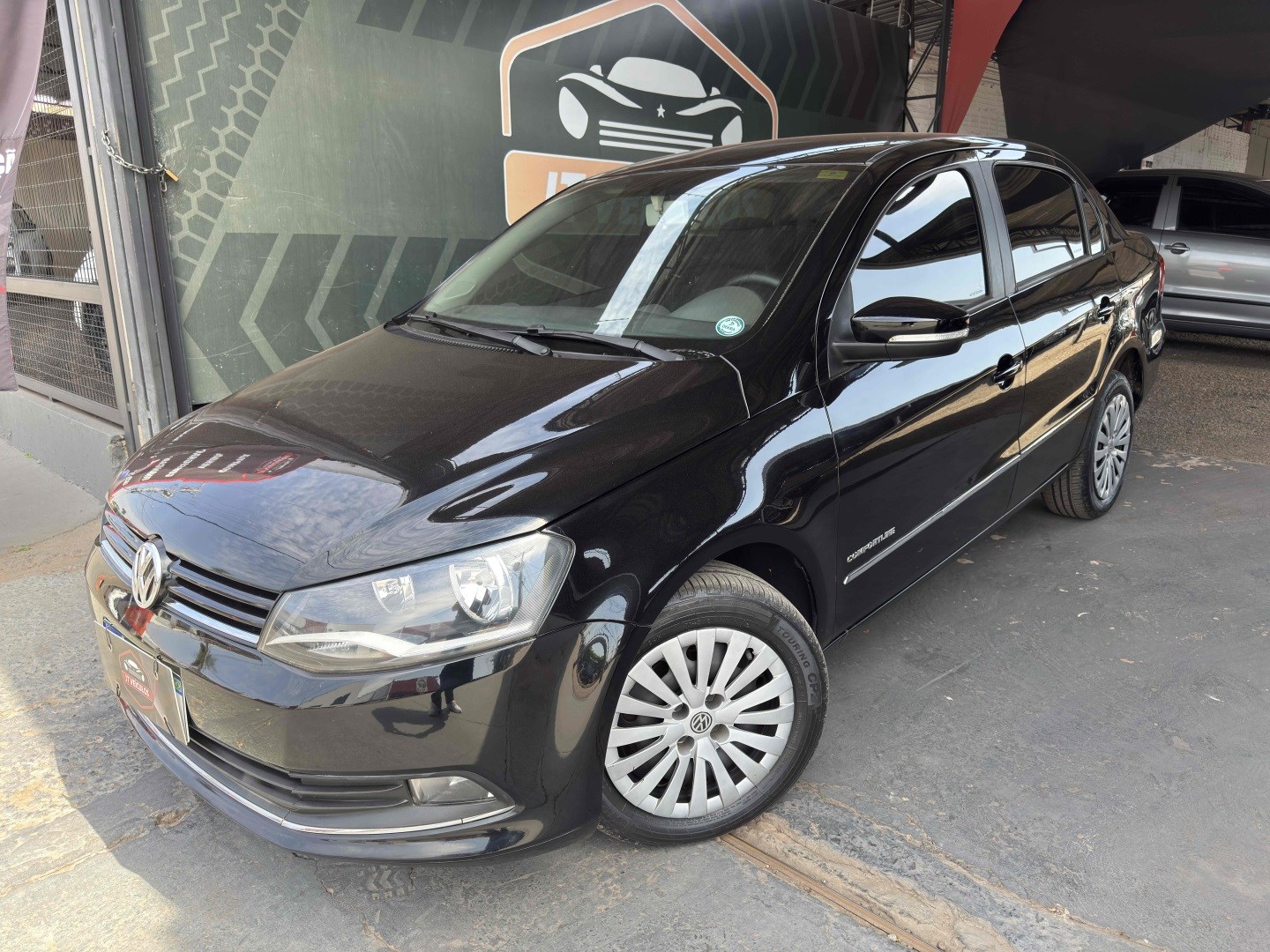 VOLKSWAGEN VOYAGE