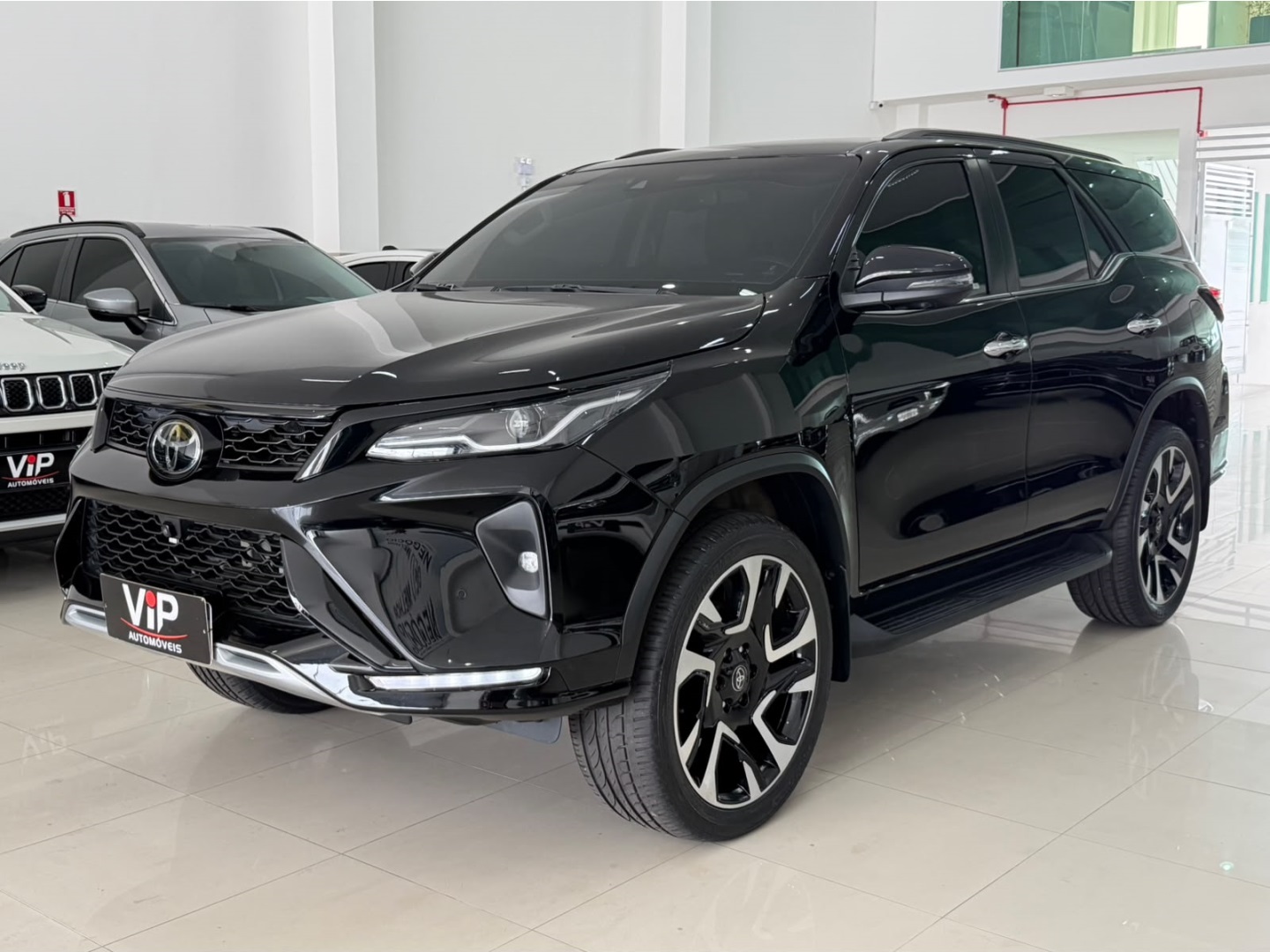 TOYOTA HILUX SW4