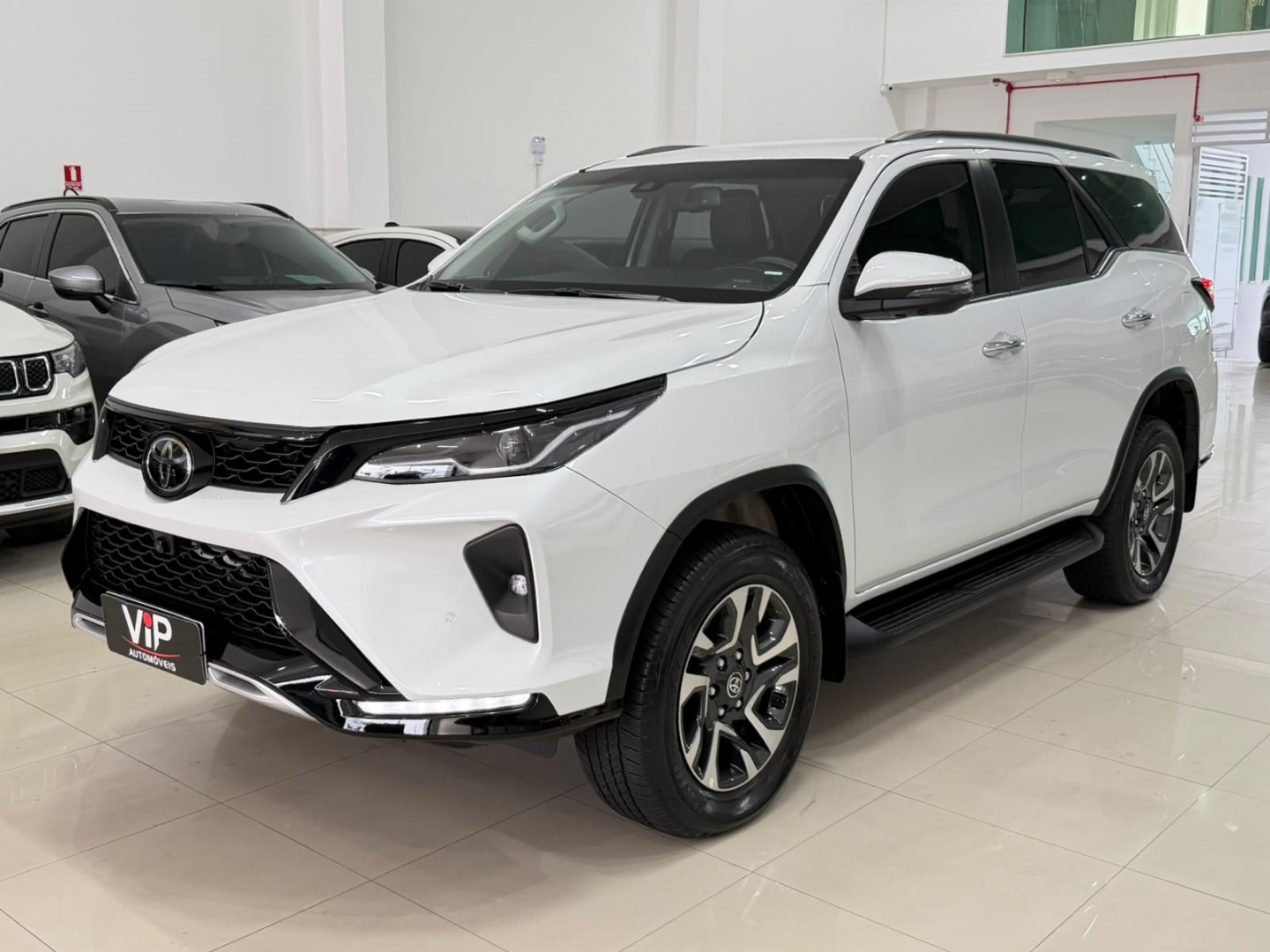 TOYOTA HILUX SW4