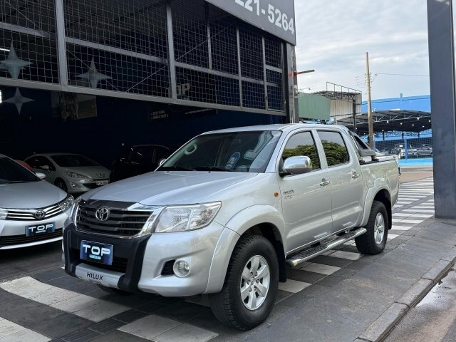 TOYOTA HILUX 2.7 SR 4X2 CD 16V FLEX 4P AUTOMÁTICO