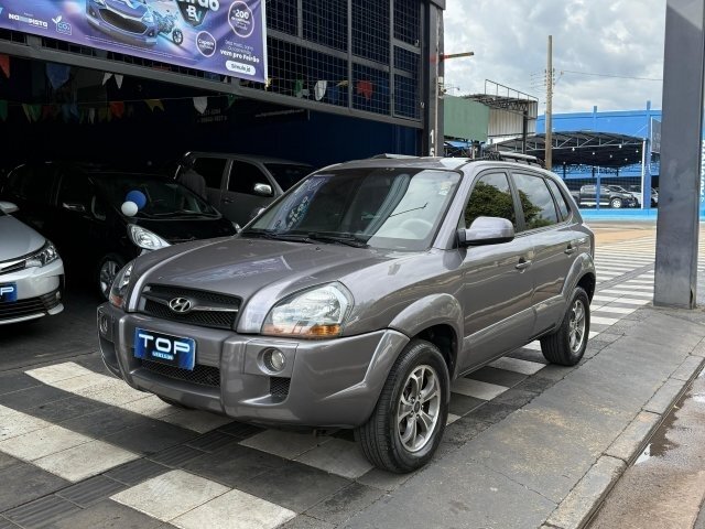 HYUNDAI TUCSON 2.0 MPFI GLS 16V 143CV 2WD GASOLINA 4P AUTOMÁTICO