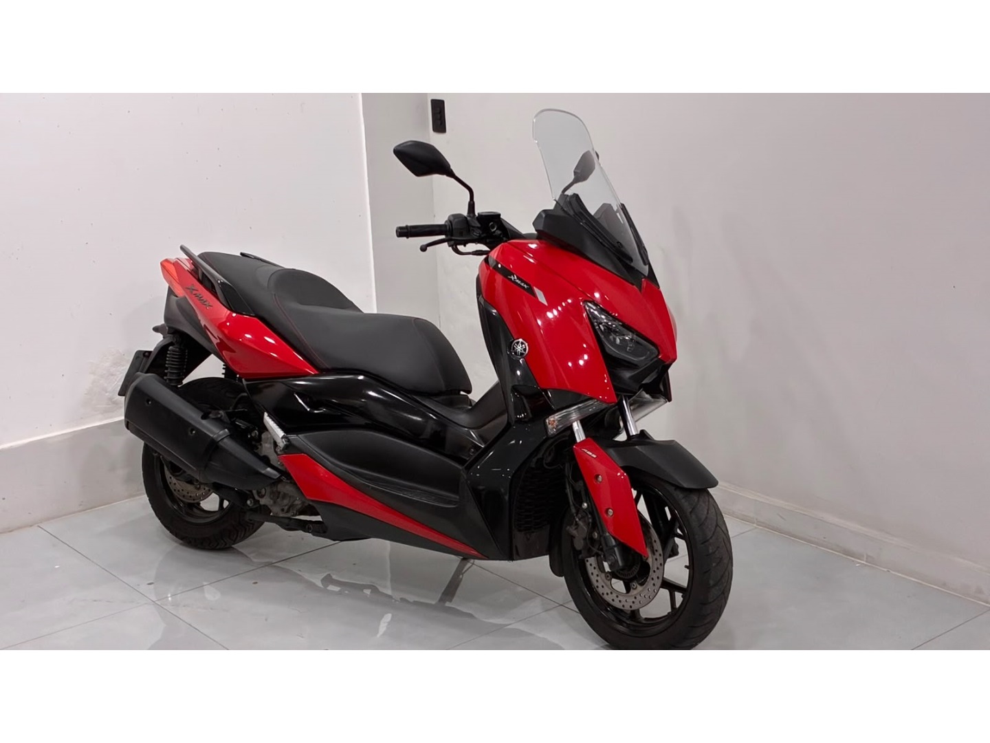 YAMAHA XMAX 250 ABS