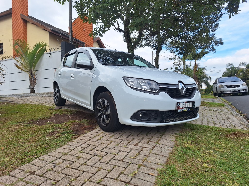 RENAULT SANDERO